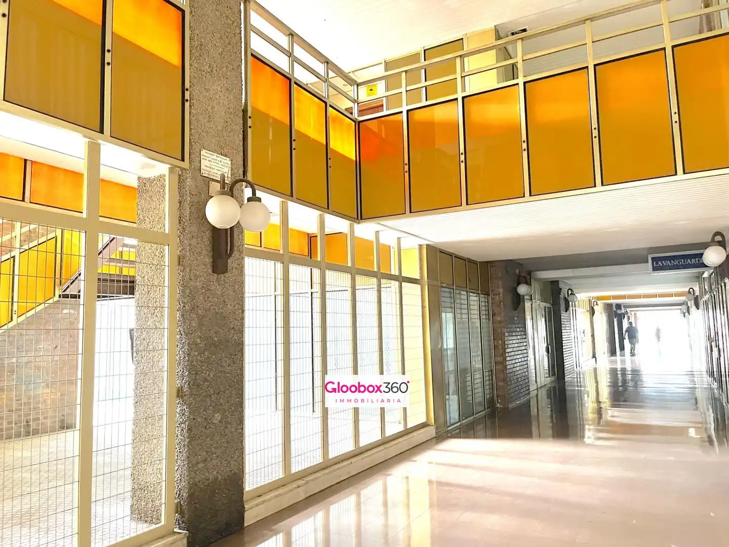 Büro zum Verkauf in Avenida S JORDI 31, imagen 2