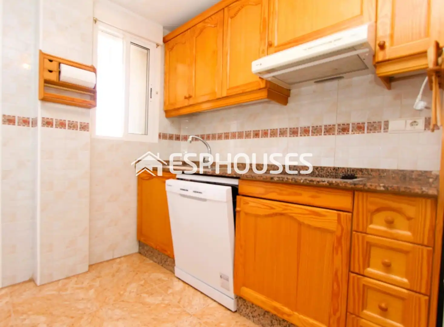 Cocina de Apartamento en venta en Guardamar del Segura con Terraza, Amueblado y Balcón