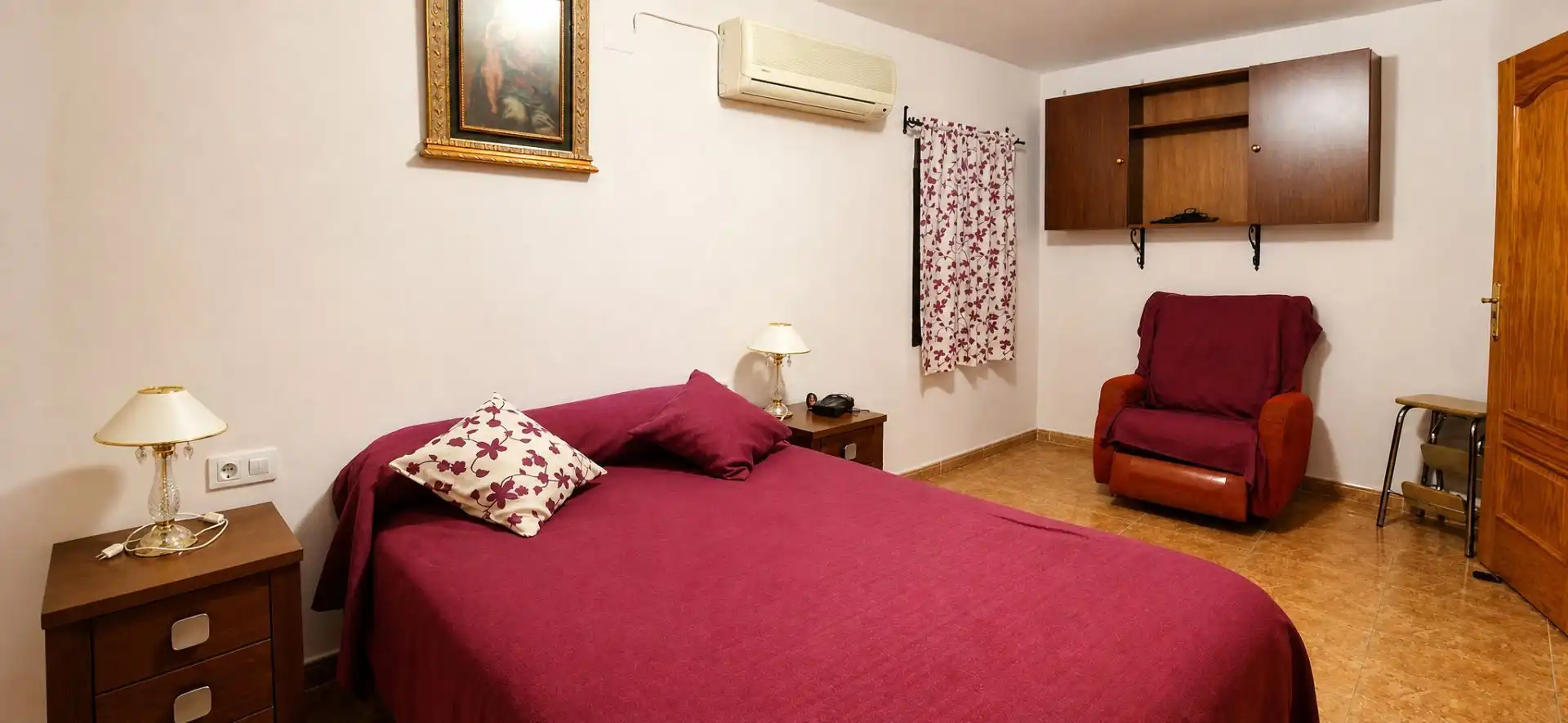 Bedroom of Houses for sale in Losar de la Vera  with Air Conditioner, Terrace and Furnished
