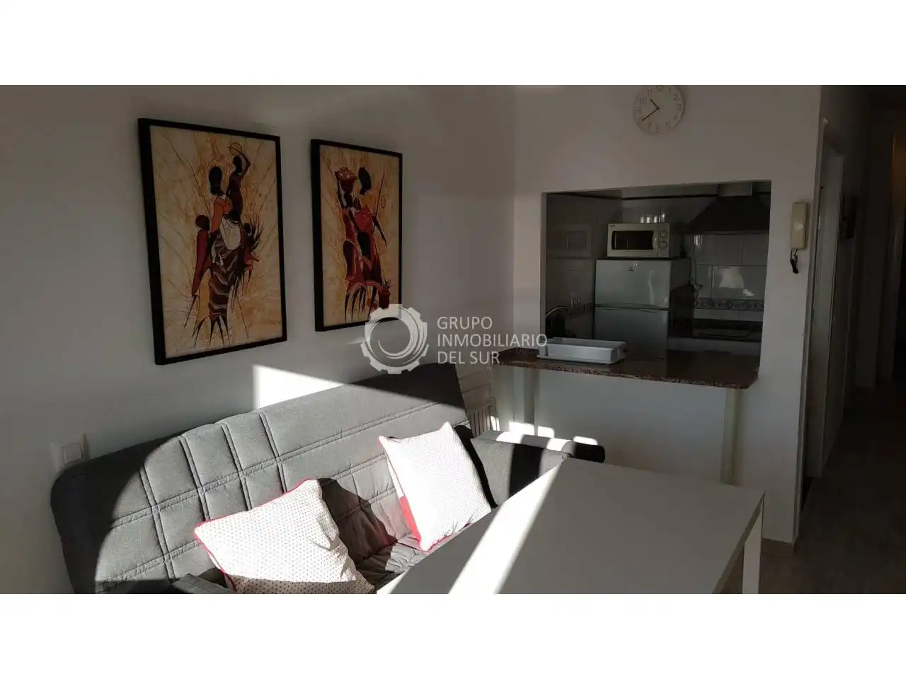 Sala d'estar de Pis de lloguer en Cádiz amb Moblat