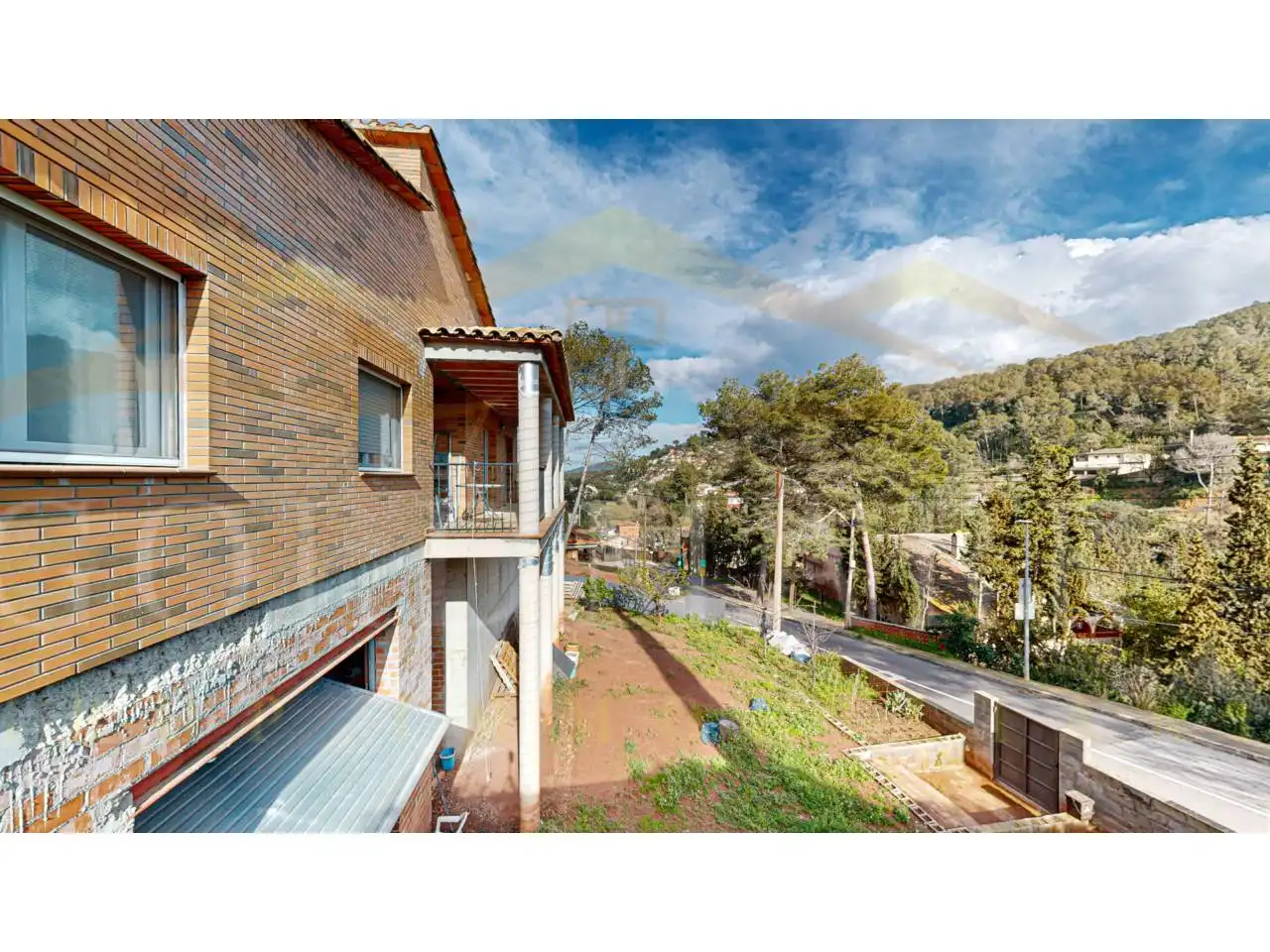 Vista exterior de Casa o xalet en venda en Corbera de Llobregat amb Calefacció i Terrassa