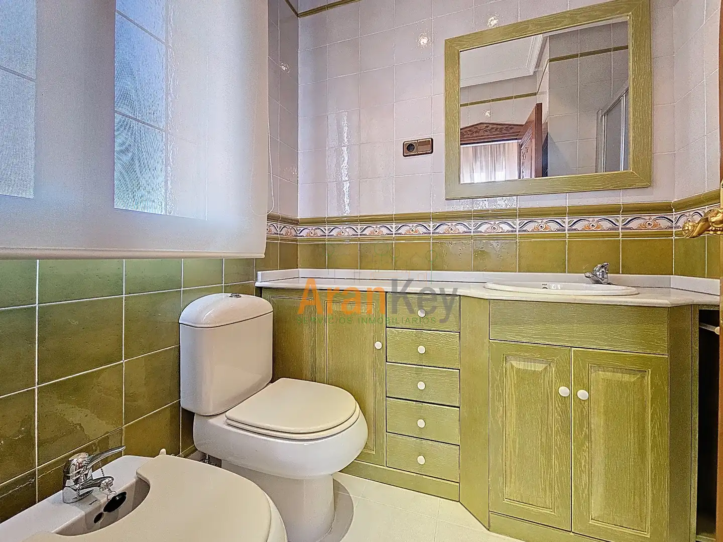 Bathroom of Houses for sale in Aranjuez  with Air Conditioner, Heating and Private garden