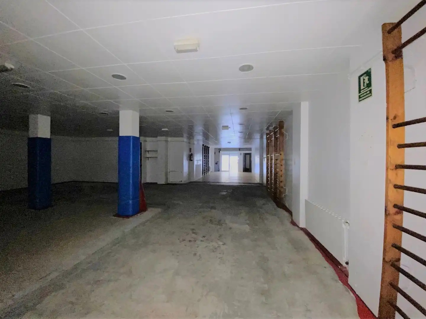 Local en venta en L'Hospitalet de Llobregat
