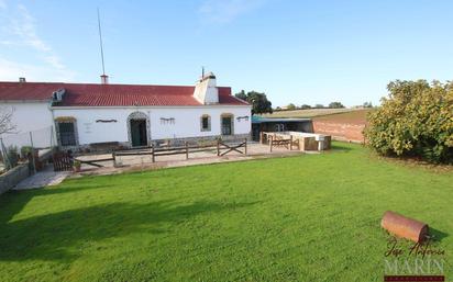 Exterior view of Country house for sale in Badajoz Capital  with Air Conditioner and Swimming Pool