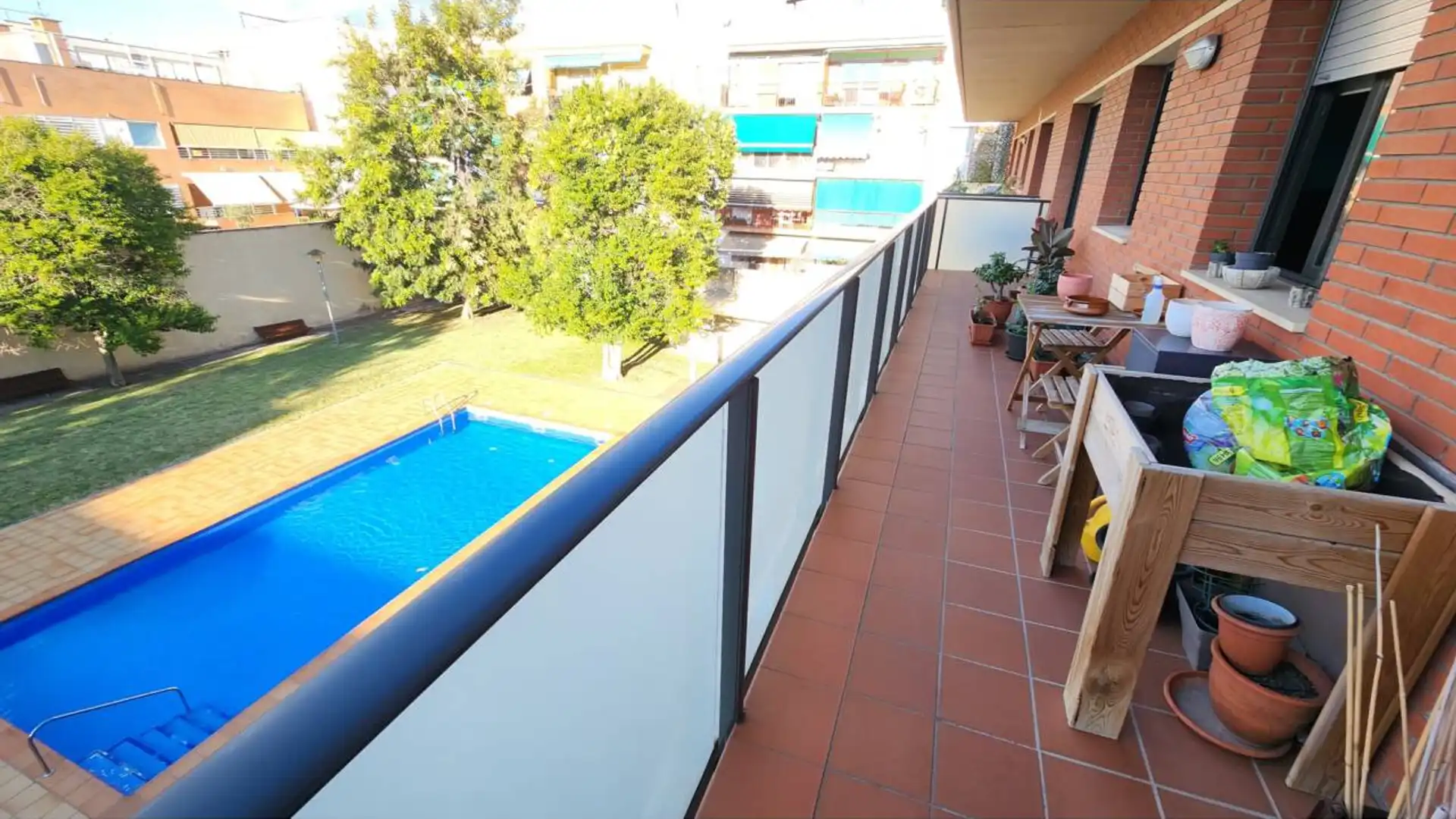 Piscina de Àtic en venda en Sant Boi de Llobregat amb Aire condicionat, Calefacció i Terrassa