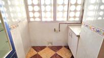 Bathroom of Flat for sale in  Granada Capital