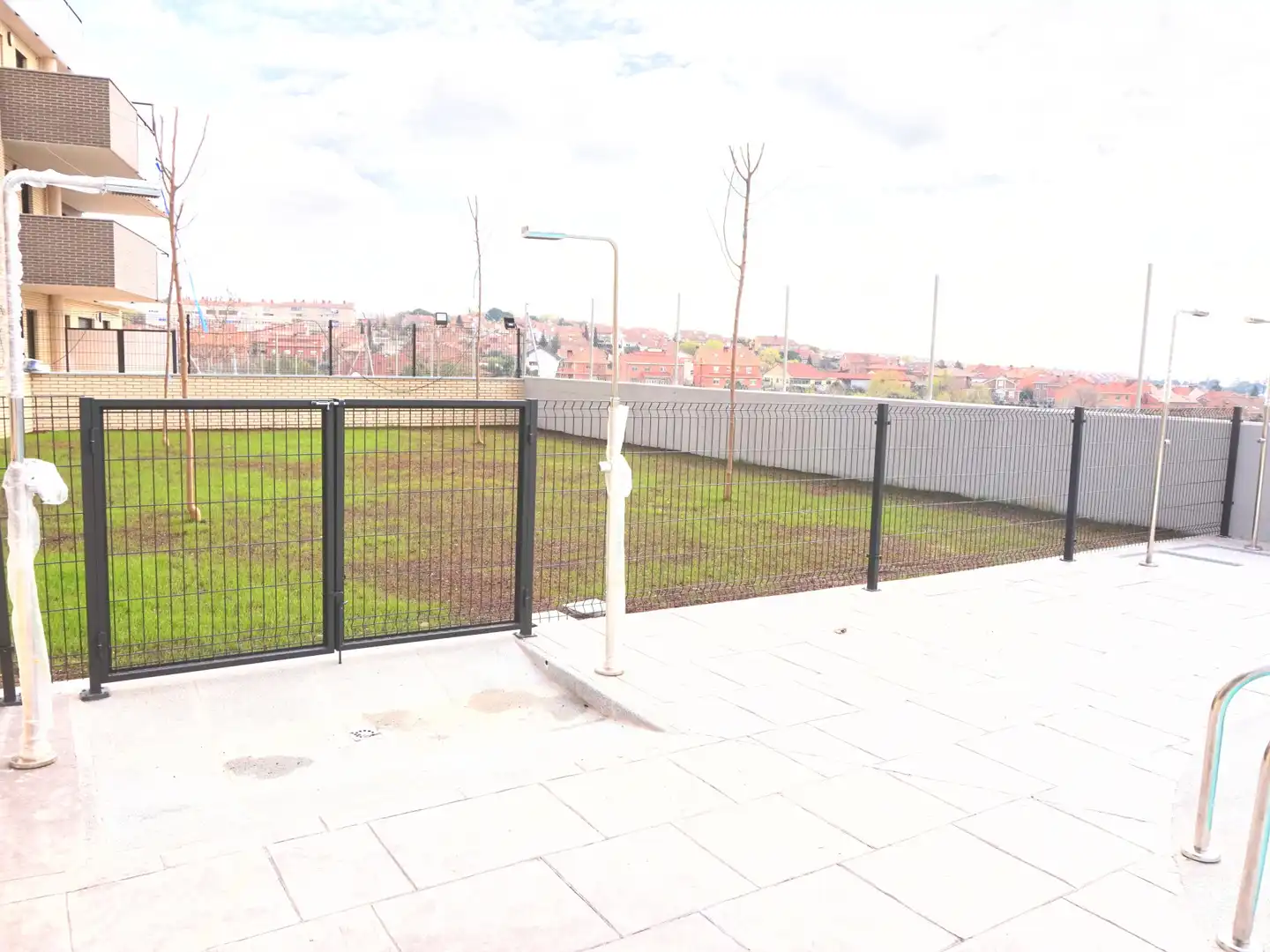 Terrasse von Wohnung zur Miete in Colmenar Viejo mit Terrasse, Abstellraum und Schwimmbad