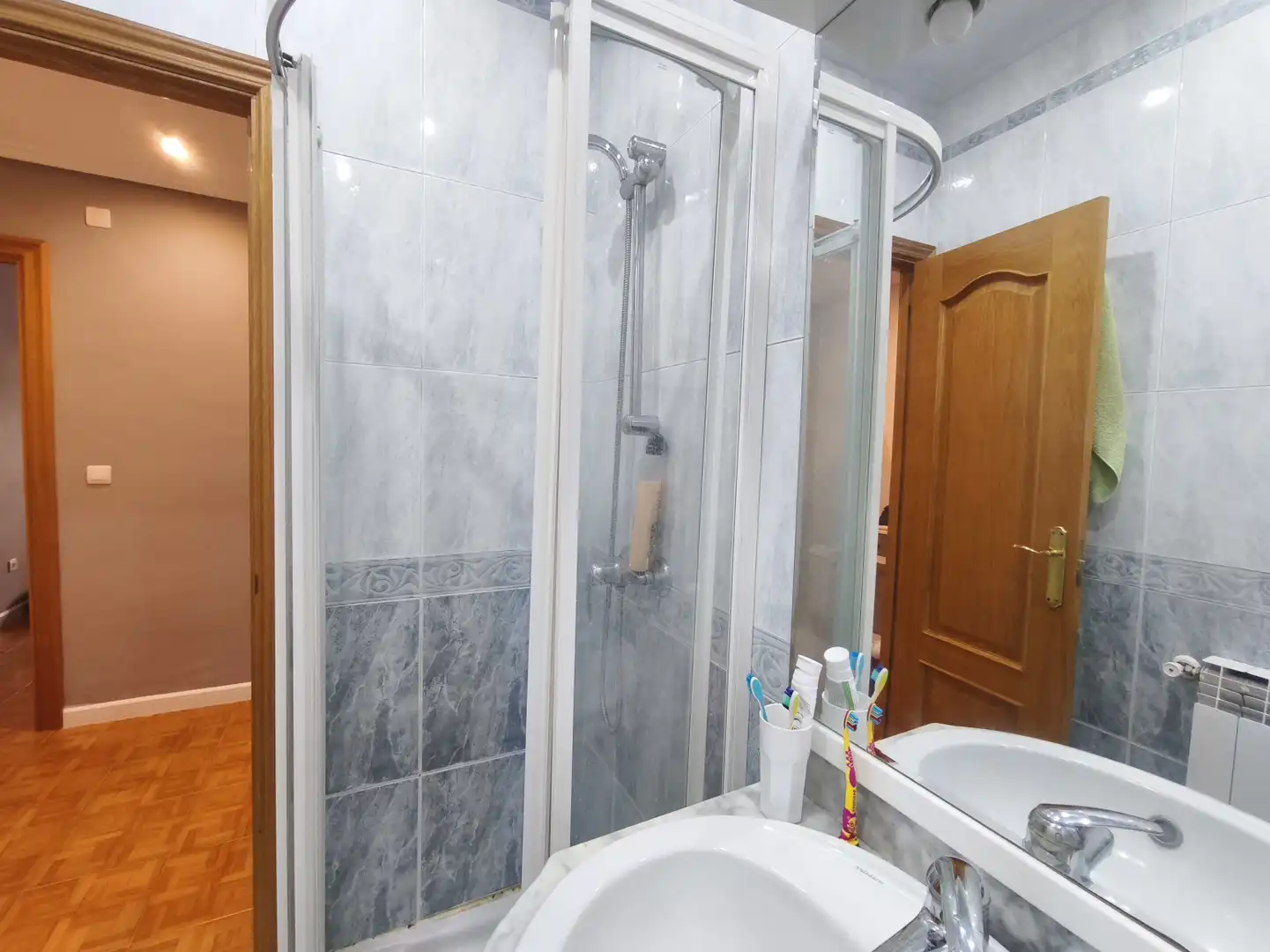 Bathroom of Flat for sale in  Logroño  with Heating and Terrace
