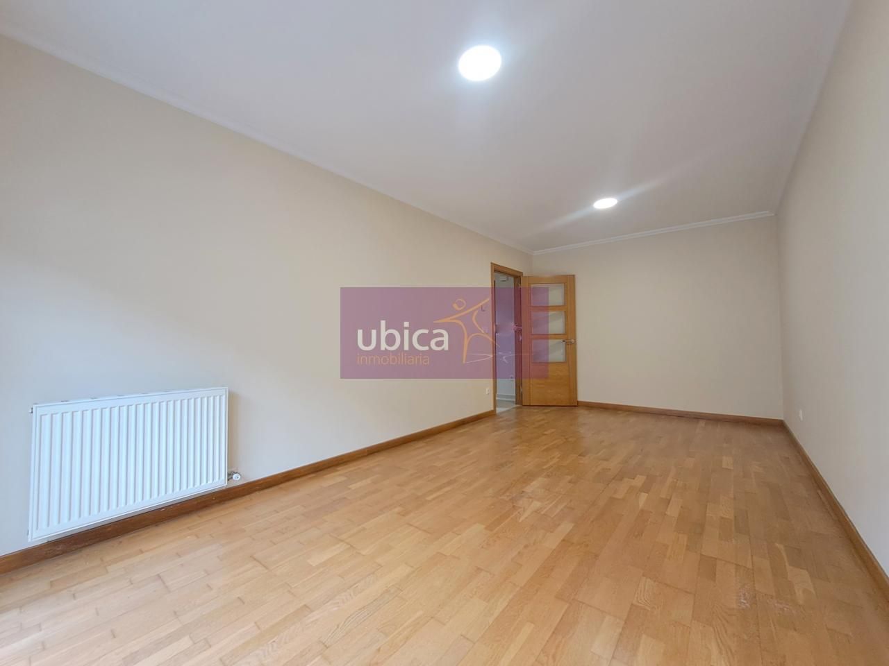 Habitación de Piso en venta en Salceda de Caselas con Calefacción, Trastero y Balcón