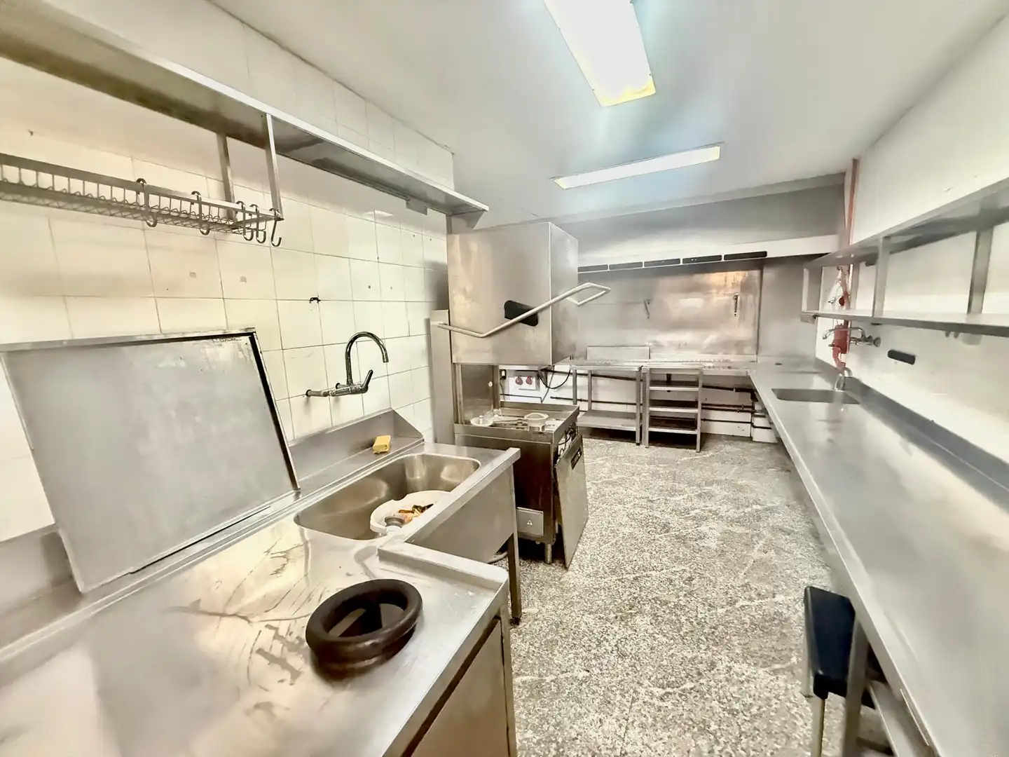 Cocina de Local en venta en Málaga con Aire acondicionado, Calefacción y Amueblado