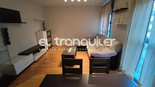 Living room of Flat for rent in Madrid  with Swimming Pool, Furnished and Washing machine
