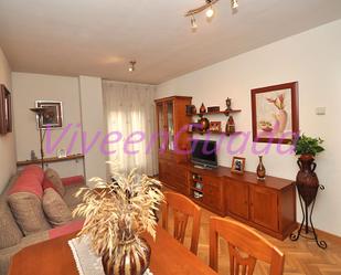 Living room of Flat to rent in  Madrid Capital  with Air Conditioner and Balcony