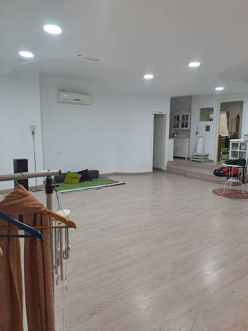 Local comercial en Alquiler en Peramàs