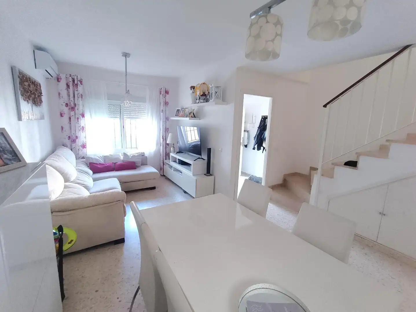 Living room of Detached homes for sale in Jerez de la Frontera  with Air Conditioner