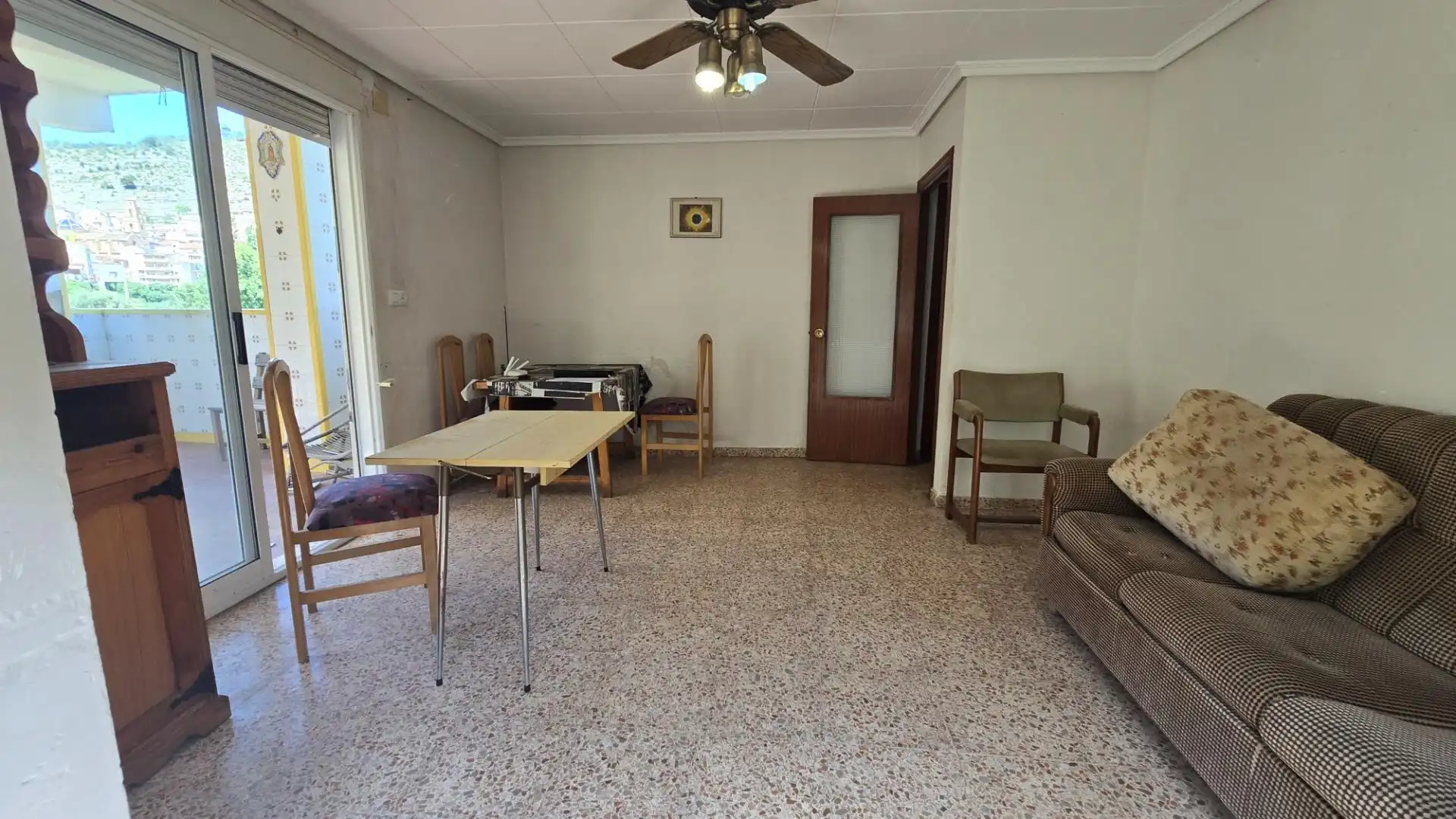 Wohnung zum Verkauf in Cortes de Pallás mit Terrasse