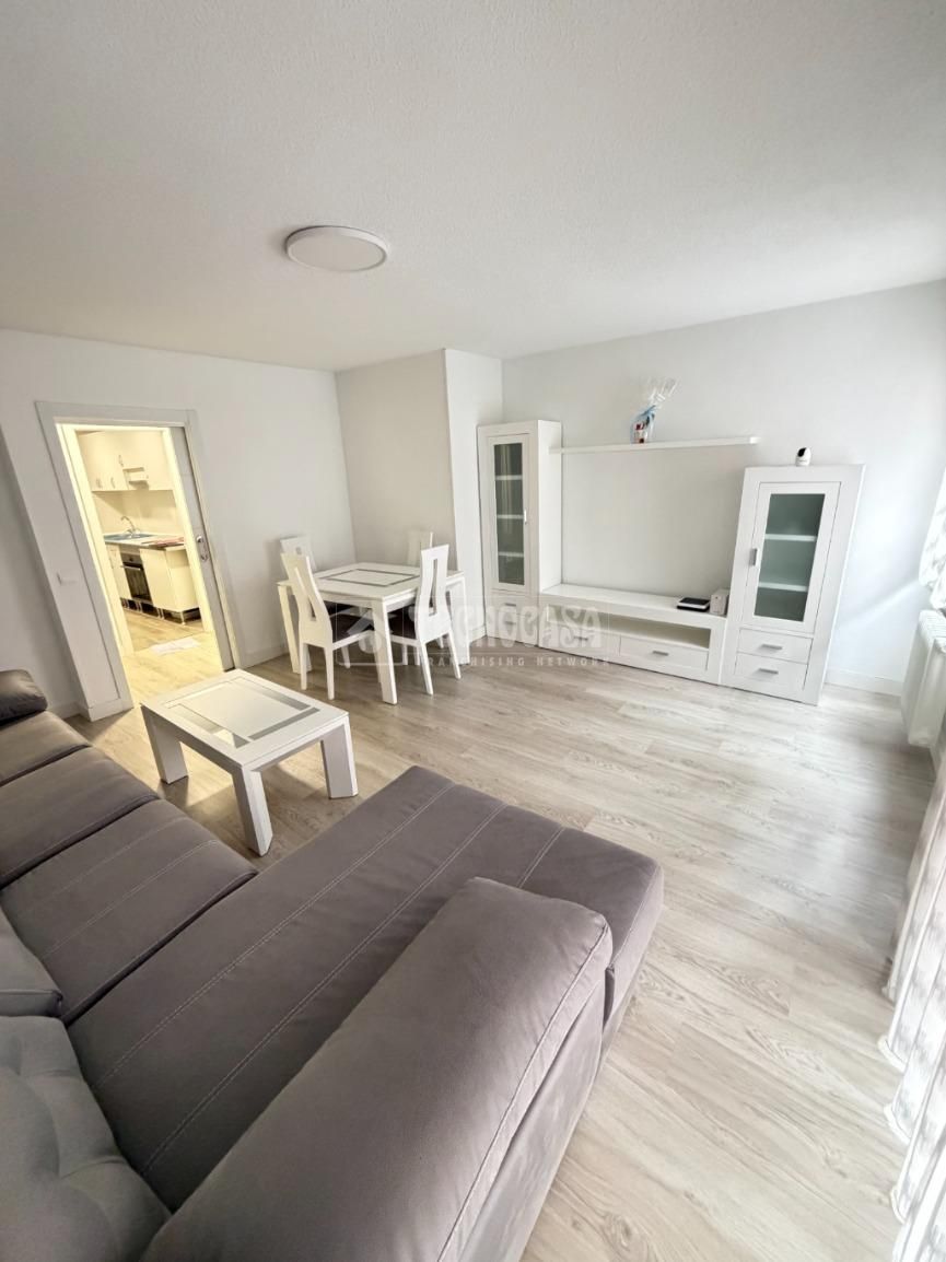 Living room of Flat for sale in  Madrid Capital  with Heating, Terrace and Balcony