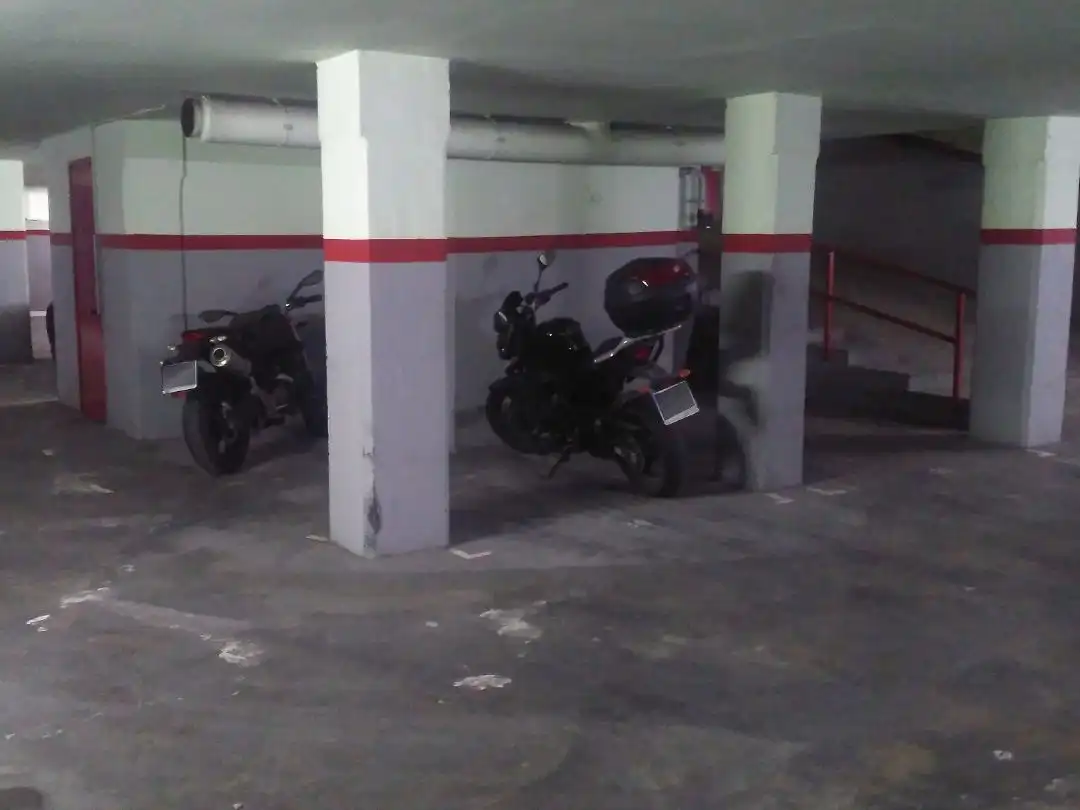 Parking de Garaje de alquiler en Barcelona con Alarma