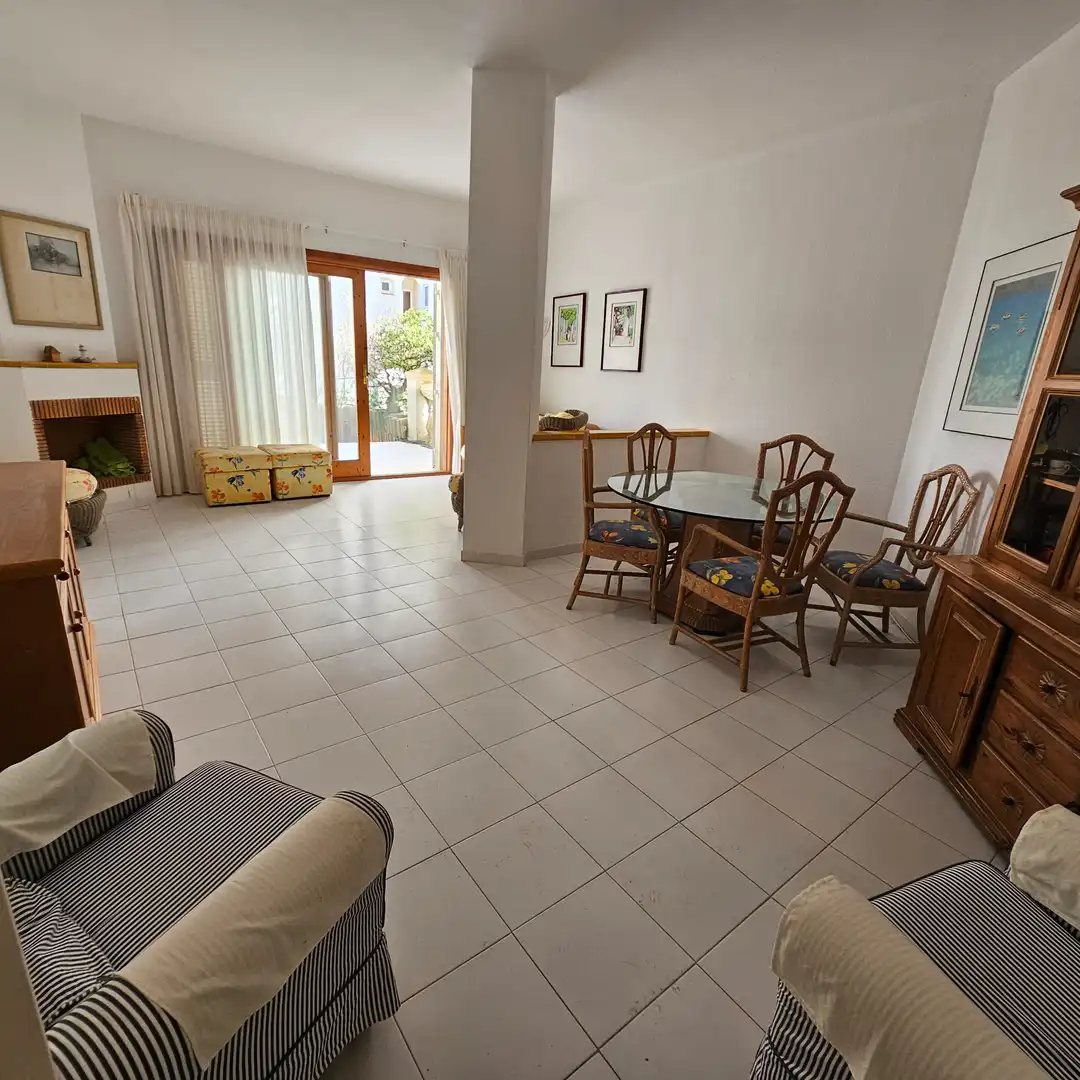 Sala d'estar de Casa adosada en venda en La Manga del Mar Menor amb Jardí privat, Terrassa i Moblat