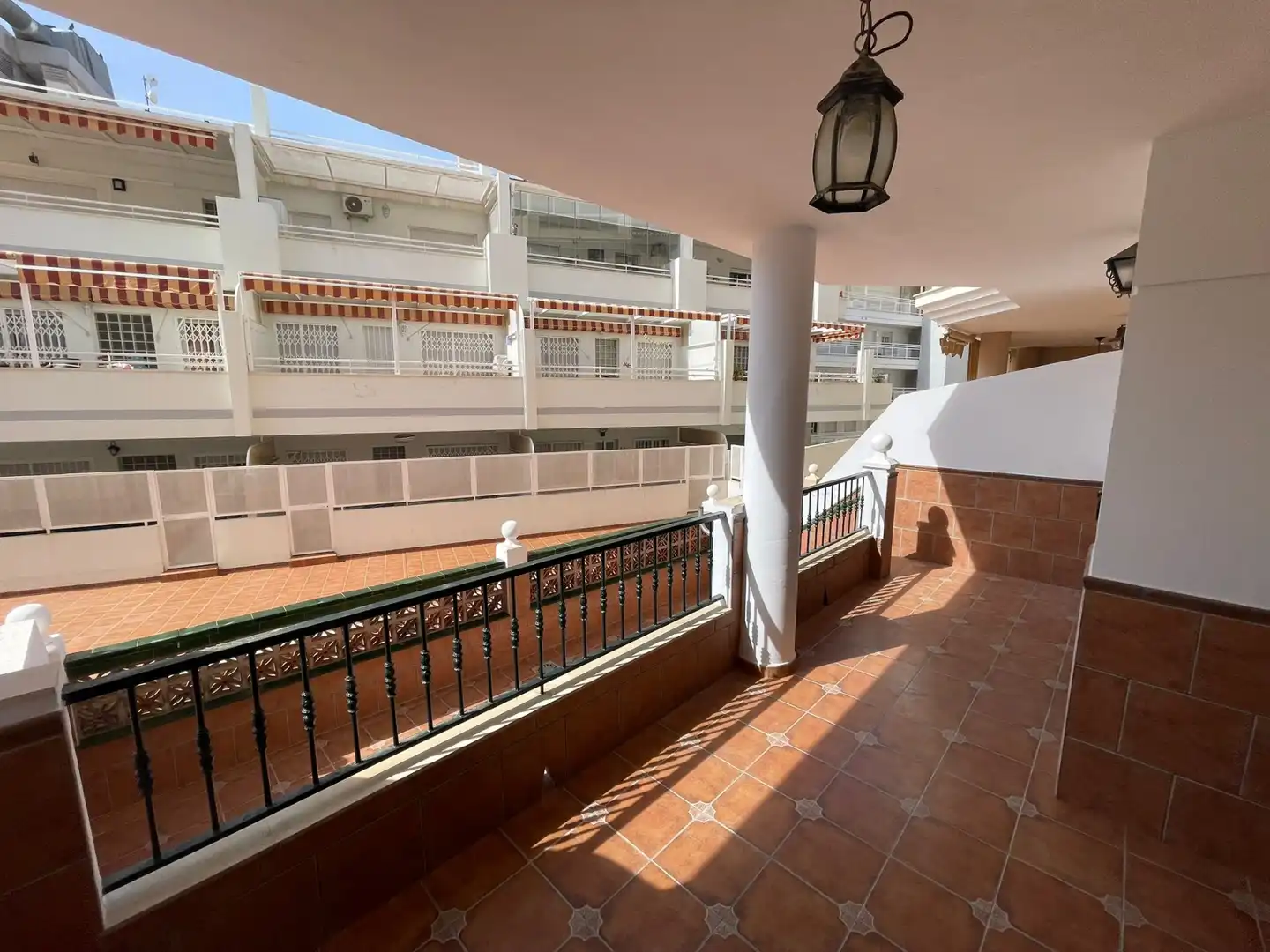 Terraza de Piso en venta en Torrox con Terraza, Horno y Piscina comunitaria