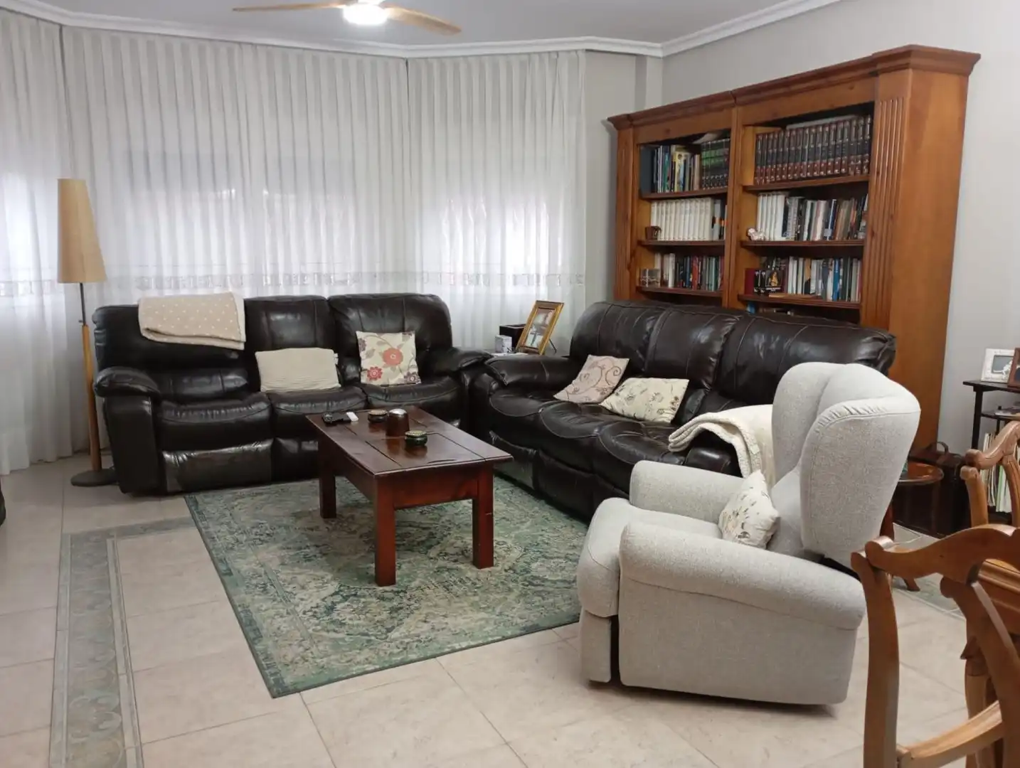 Wohnzimmer von Haus oder Chalet zum Verkauf in Valdepeñas mit Klimaanlage, Heizung und Terrasse