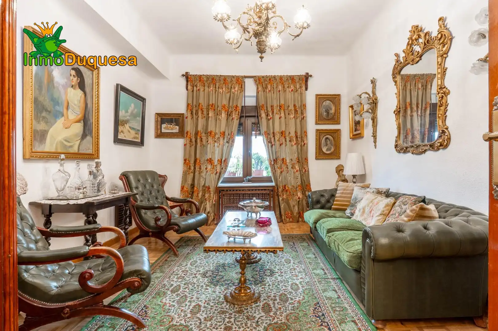 Sala d'estar de Àtic en venda en Granada amb Parquet, Terrassa i Traster