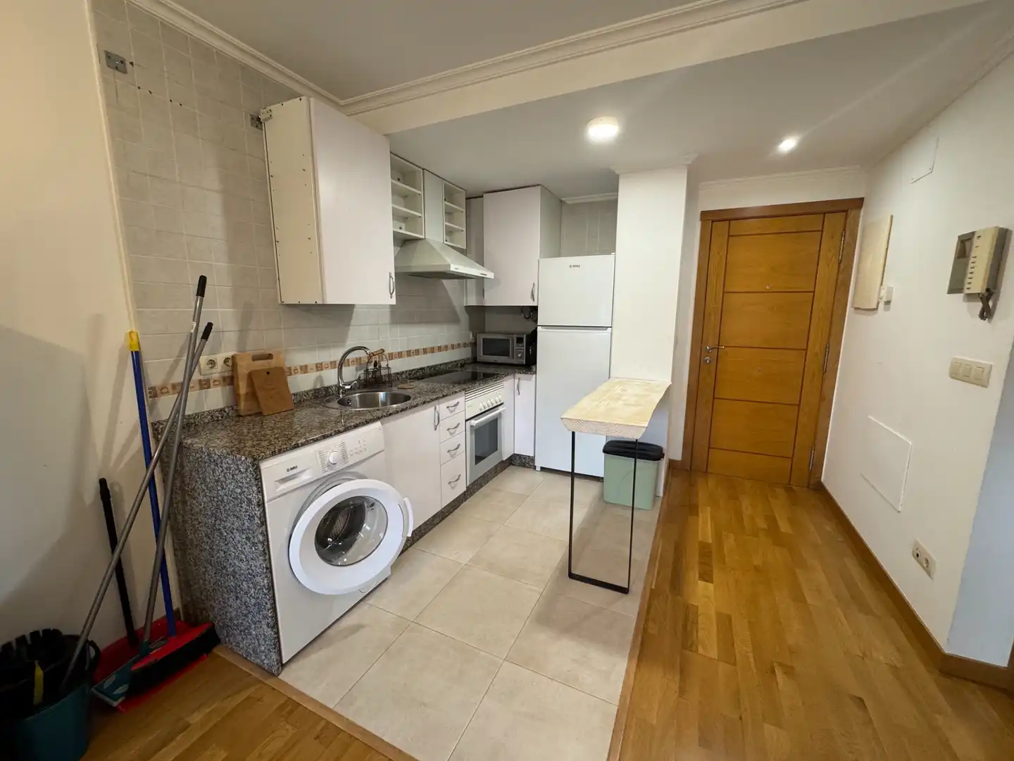Apartamento con terraza en alquiler en Rúa Entrecines 12b, imagen 4