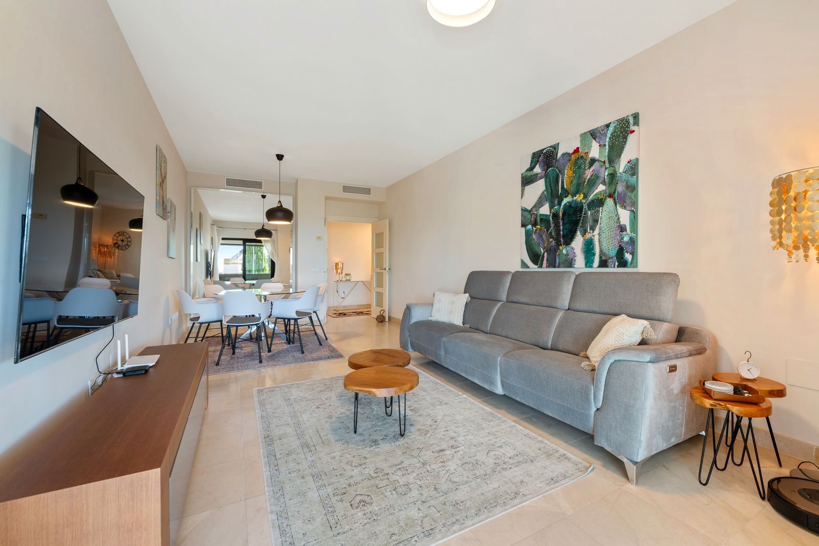 Living room of Flat for sale in Benahavís  with Air Conditioner, Terrace and Furnished