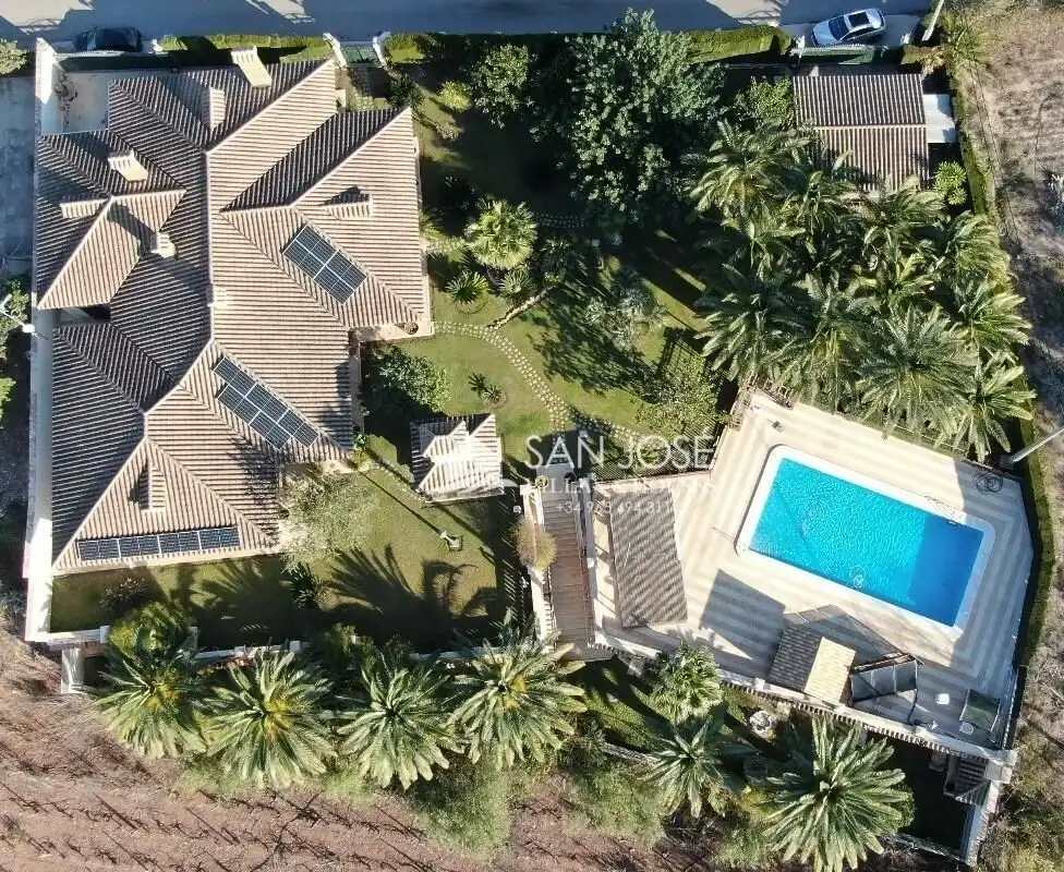 Vista exterior de Casa o chalet en venta en Novelda con Aire acondicionado, Calefacción y Jardín privado