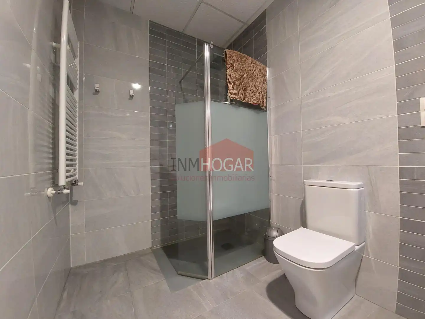 Bathroom of Houses for sale in Sanchidrián  with Private garden, Parquet flooring and Terrace