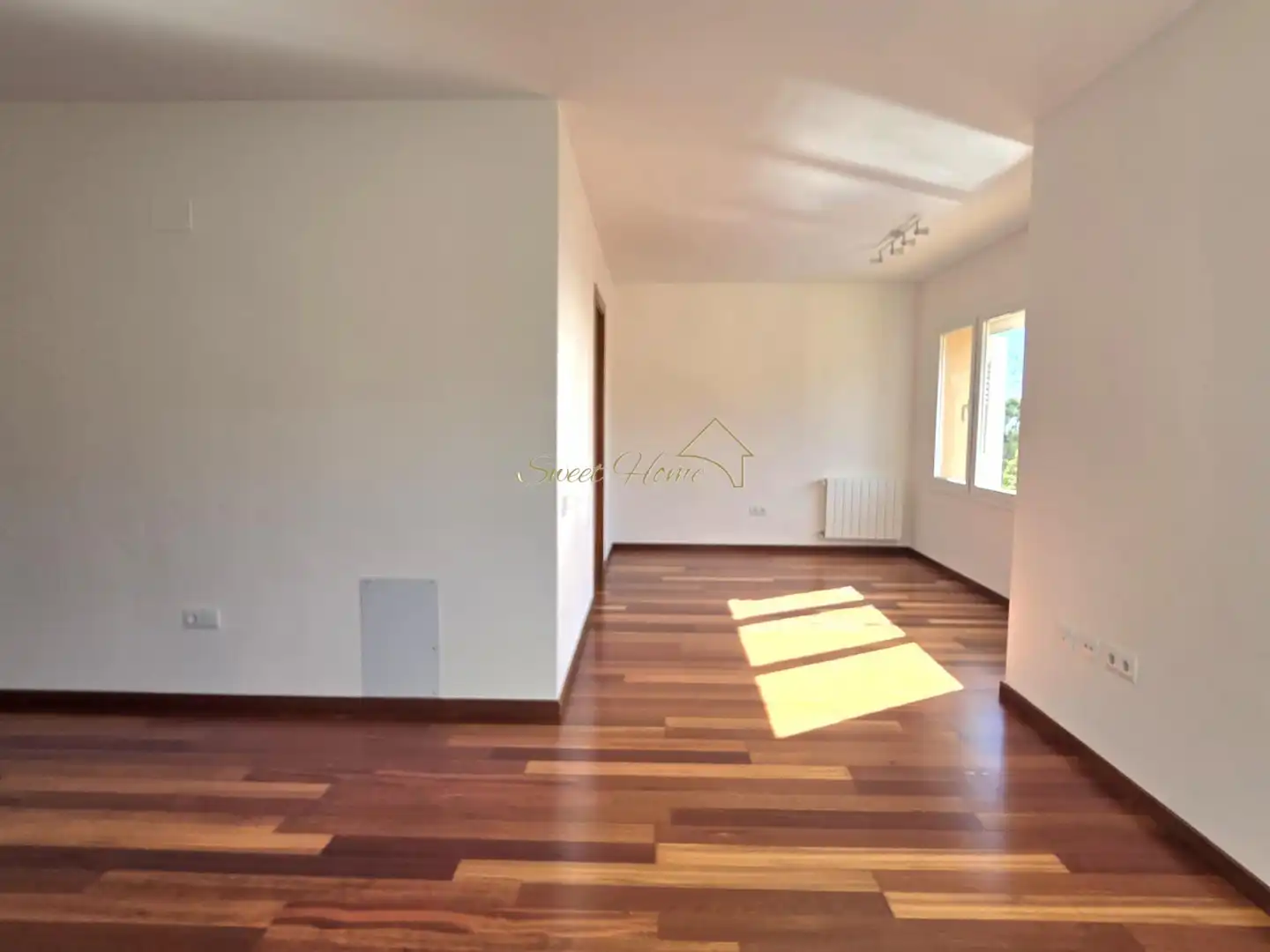 Sala d'estar de Casa o xalet en venda en Vilassar de Dalt amb Aire condicionat, Calefacció i Jardí privat