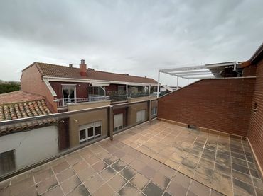 Àtic amb ascensor en venda a Alonso De Ercilla