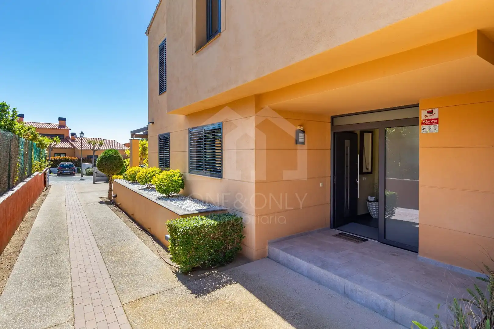 Vista exterior de Casa o chalet en venta en Mont-roig del Camp con Aire acondicionado, Calefacción y Jardín privado