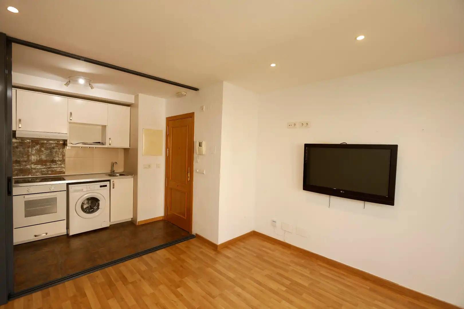 Apartamento en venta en Zaragoza con Aire acondicionado, Calefacción y Horno