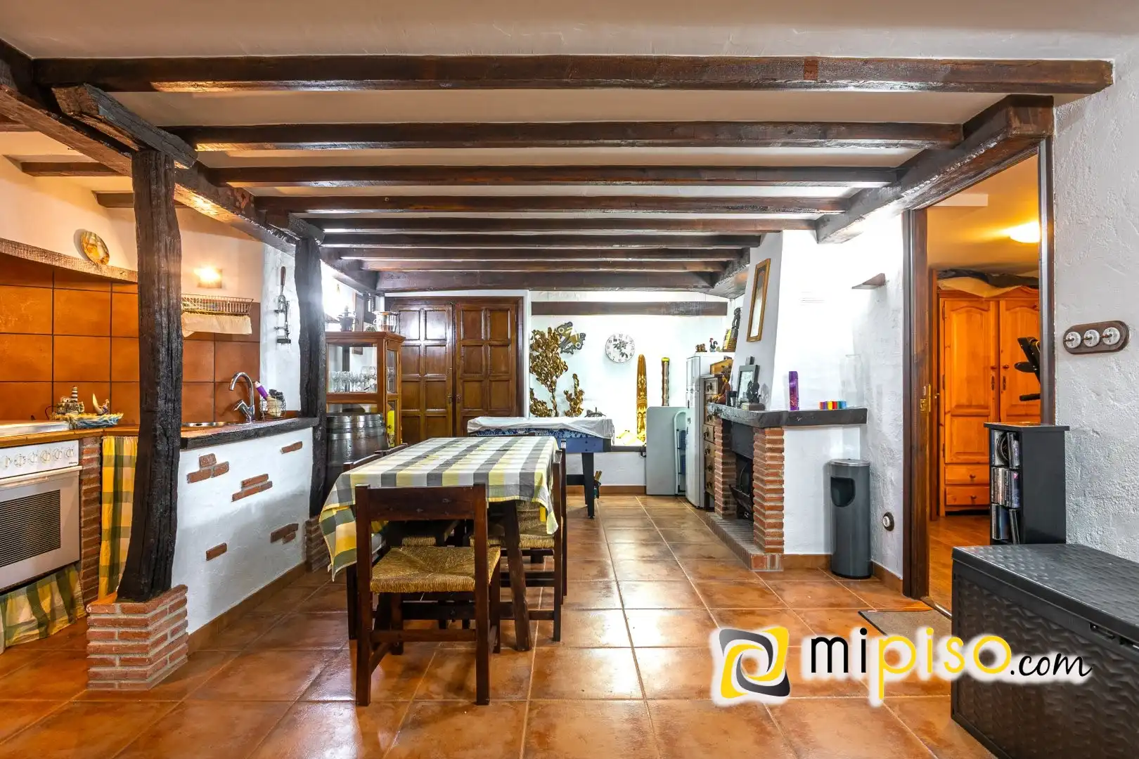 Cuina de Casa o xalet en venda en Limpias amb Calefacció, Jardí privat i Terrassa
