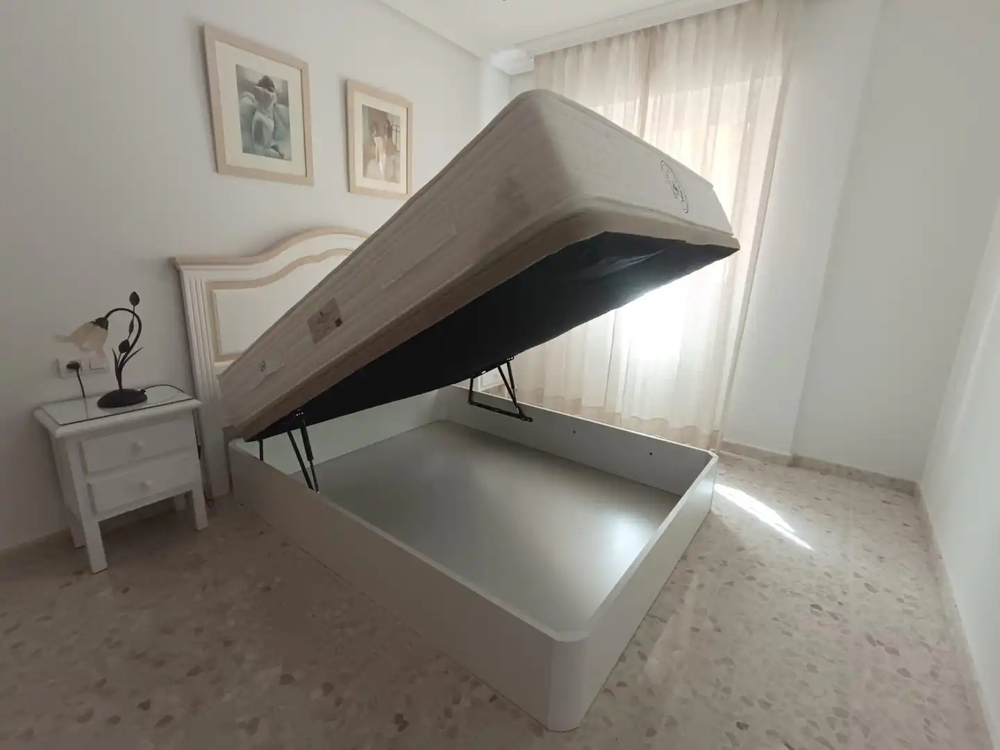 Bedroom of Flat for rent in Córdoba  with Air Conditioner, Private garden and Storage room