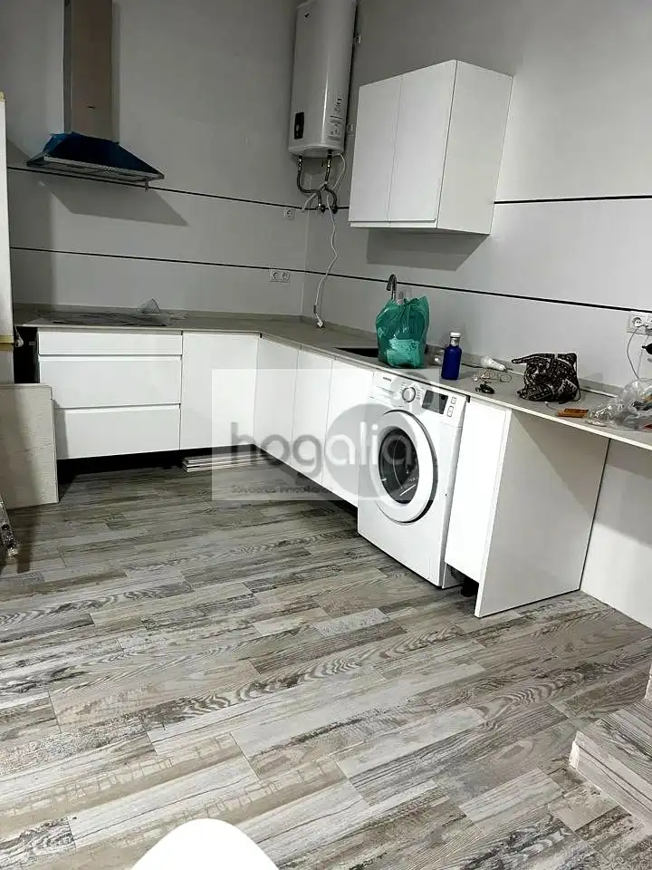 Kitchen of Ground floor for rent in Sevilla  with Furnished