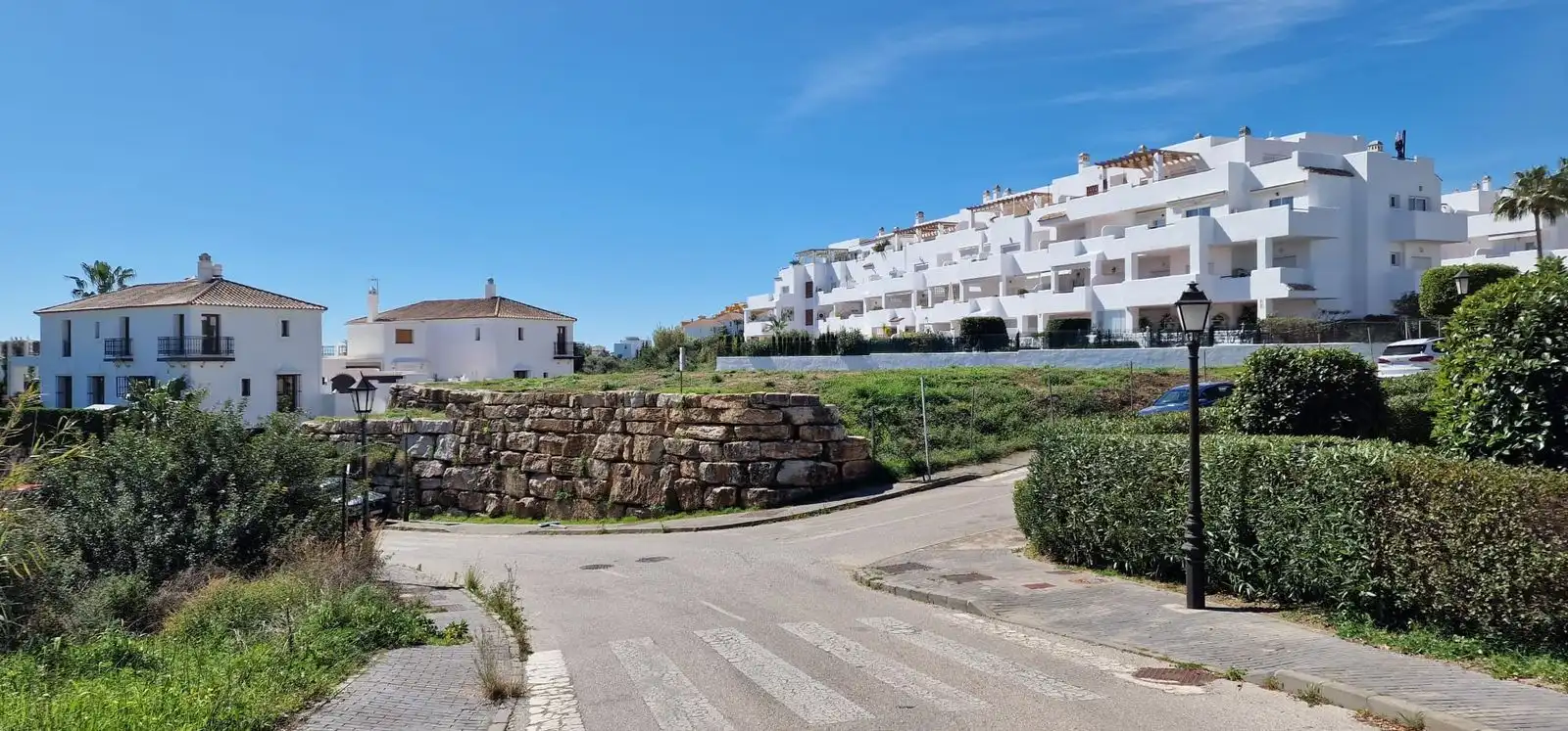 Außenansicht von Residential zum Verkauf in Estepona