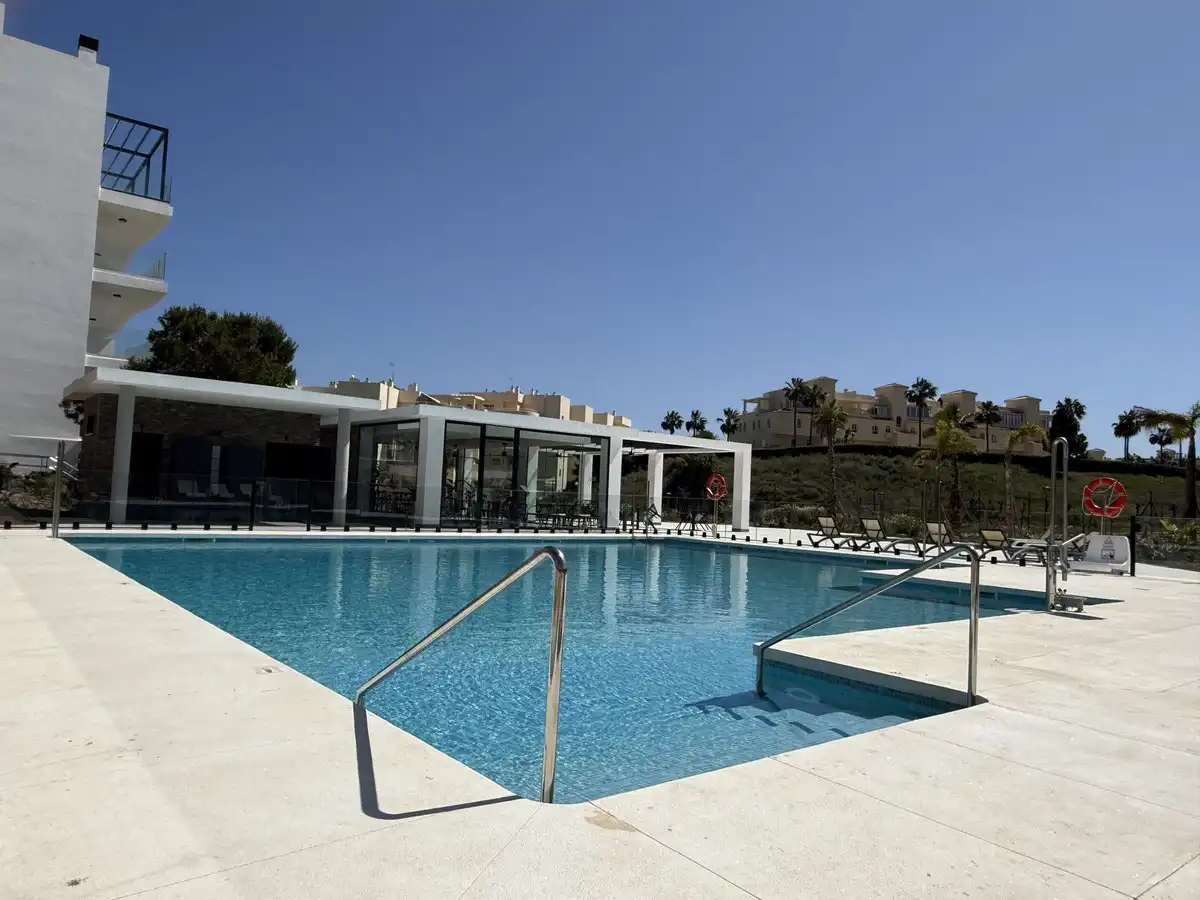 Home with pool for sale in El Faro de Calaburra - Chaparral, imagen 17