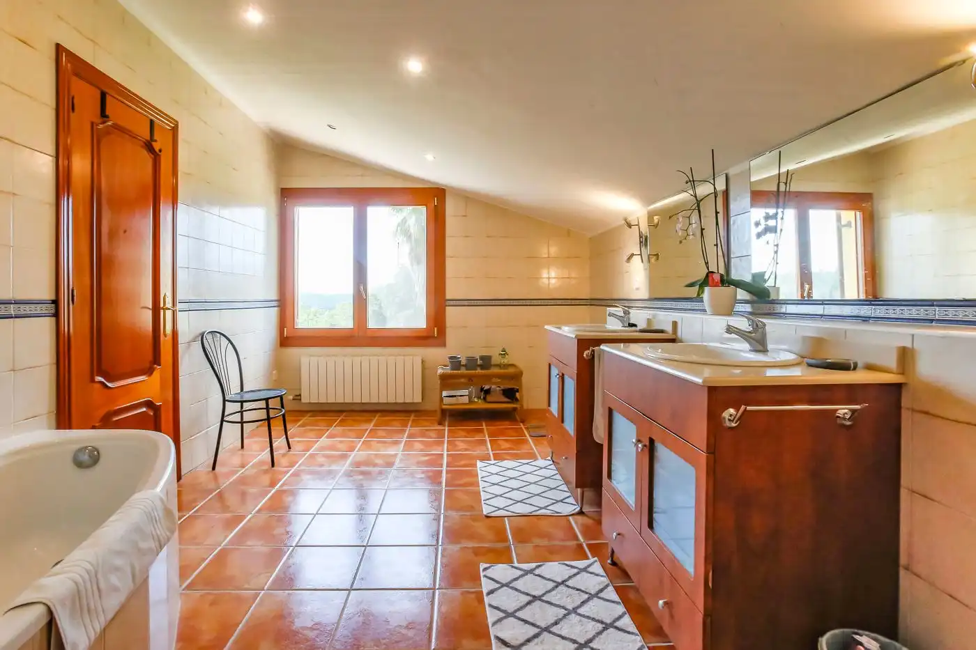 Baño de Finca rústica en venta en Sant Iscle de Vallalta con Calefacción, Terraza y Trastero