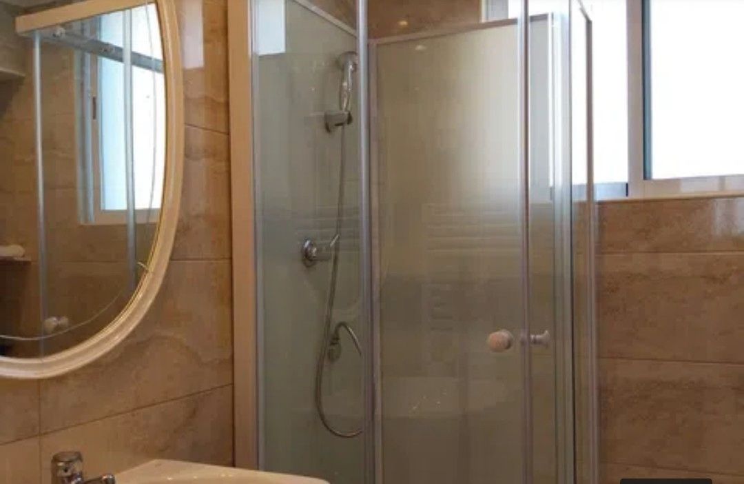 Bathroom of Apartment to rent in  Pamplona / Iruña  with Furnished