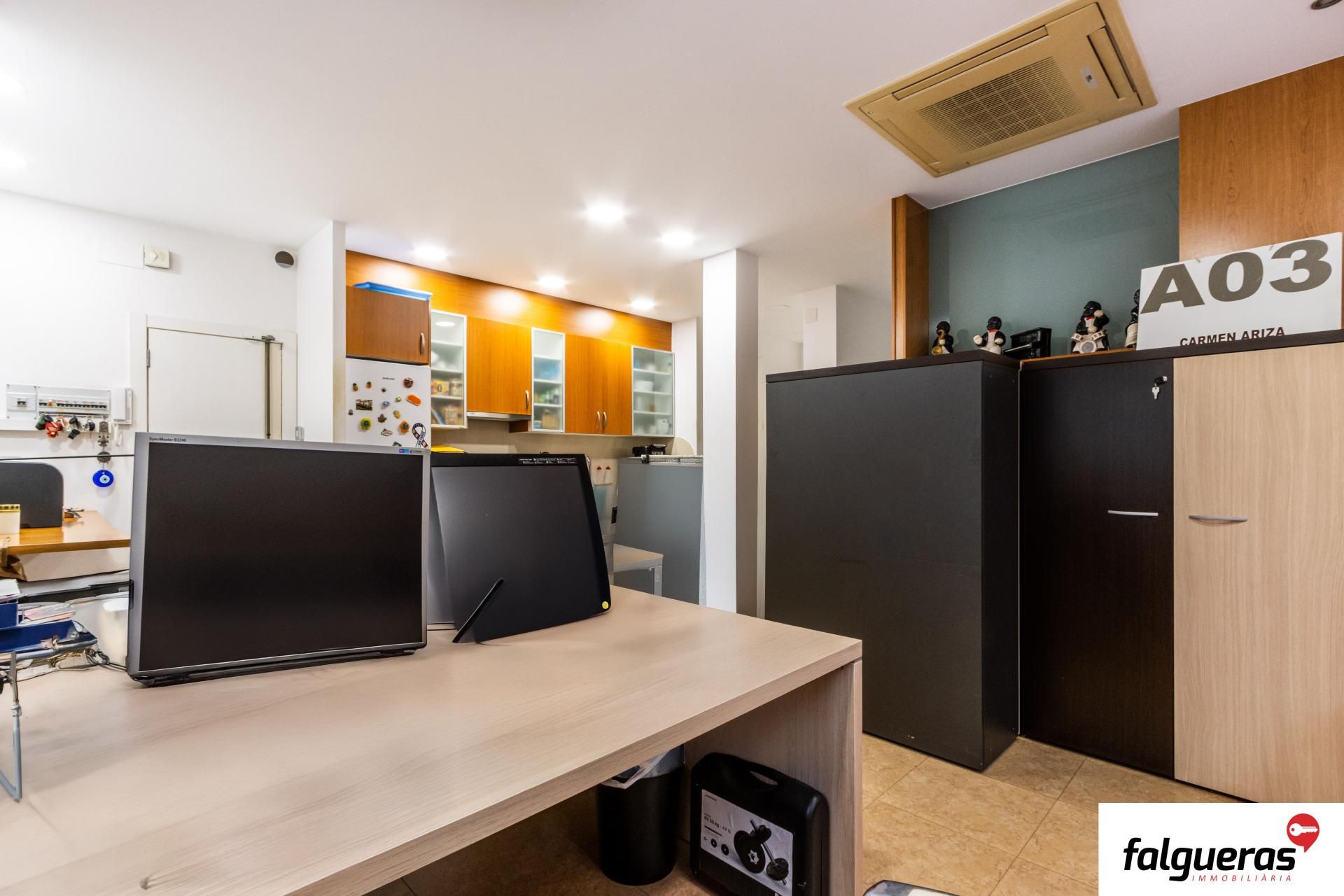 Flat for sale in Sabadell  with Heating