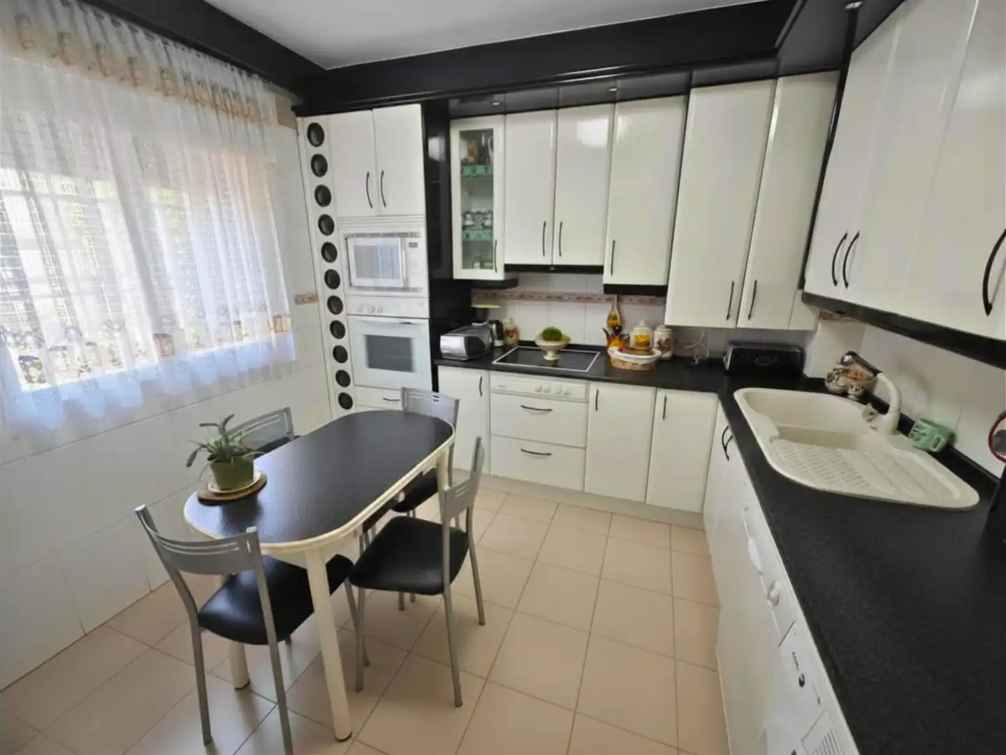 Kitchen of Detached homes for sale in Parla  with Air Conditioner, Heating and Private garden