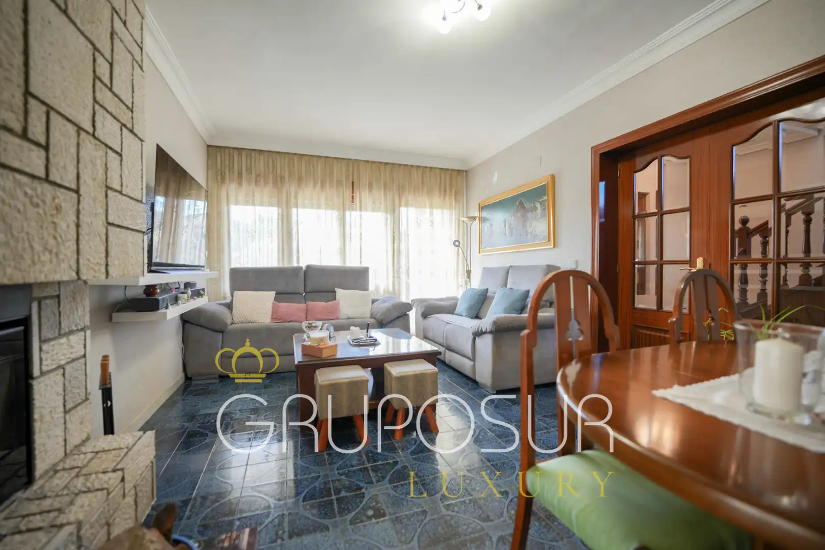 Sala d'estar de Casa o xalet en venda en Valladolid amb Calefacció, Jardí privat i Terrassa
