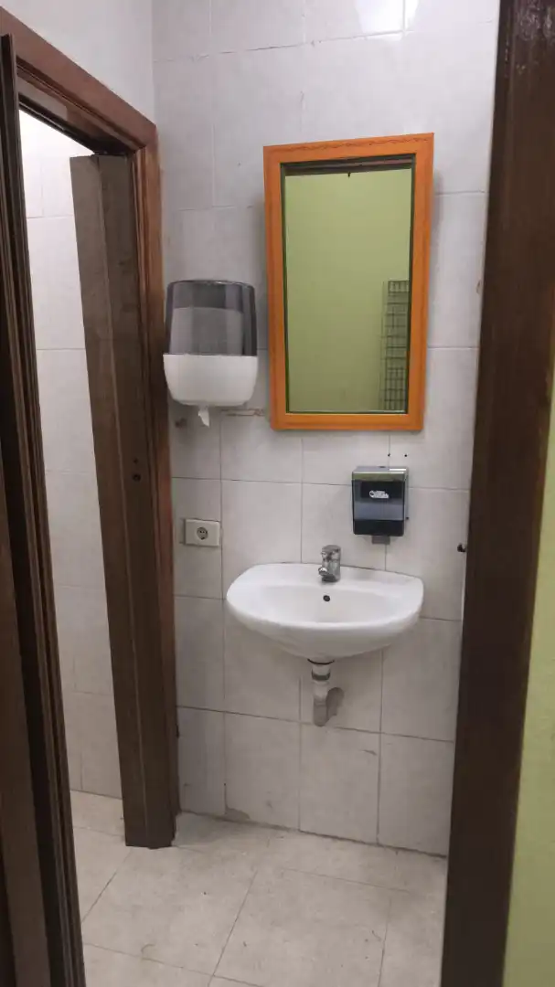 Local comercial en venda a Calle Galileo, imagen 8