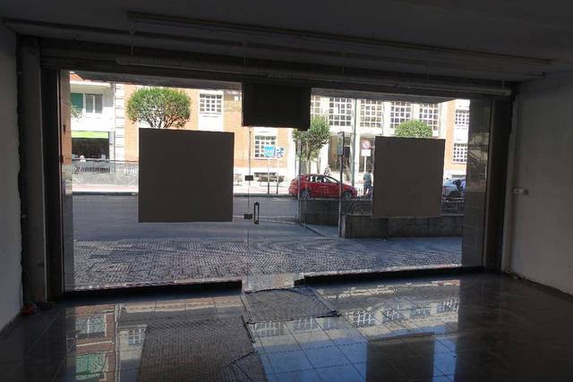 Local comercial en Alquiler en Campuzano