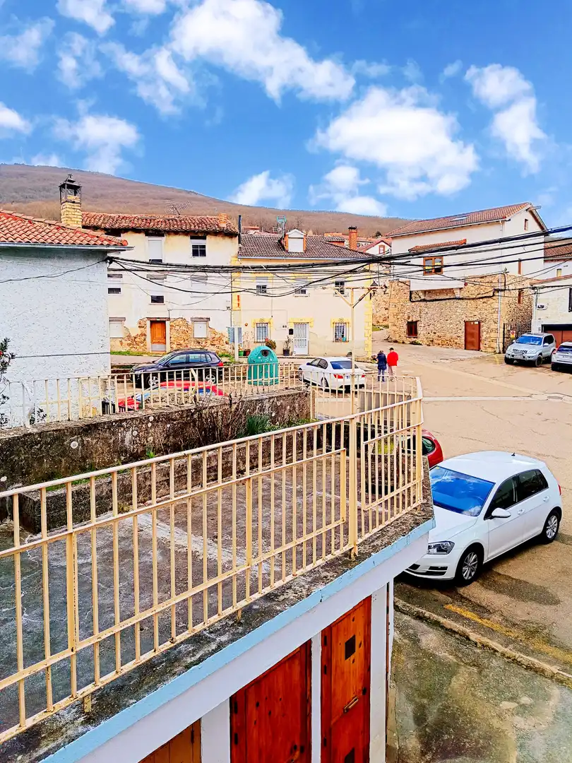 Exterior view of Flat for sale in Barruelo de Santullán  with Parquet flooring, Terrace and Furnished