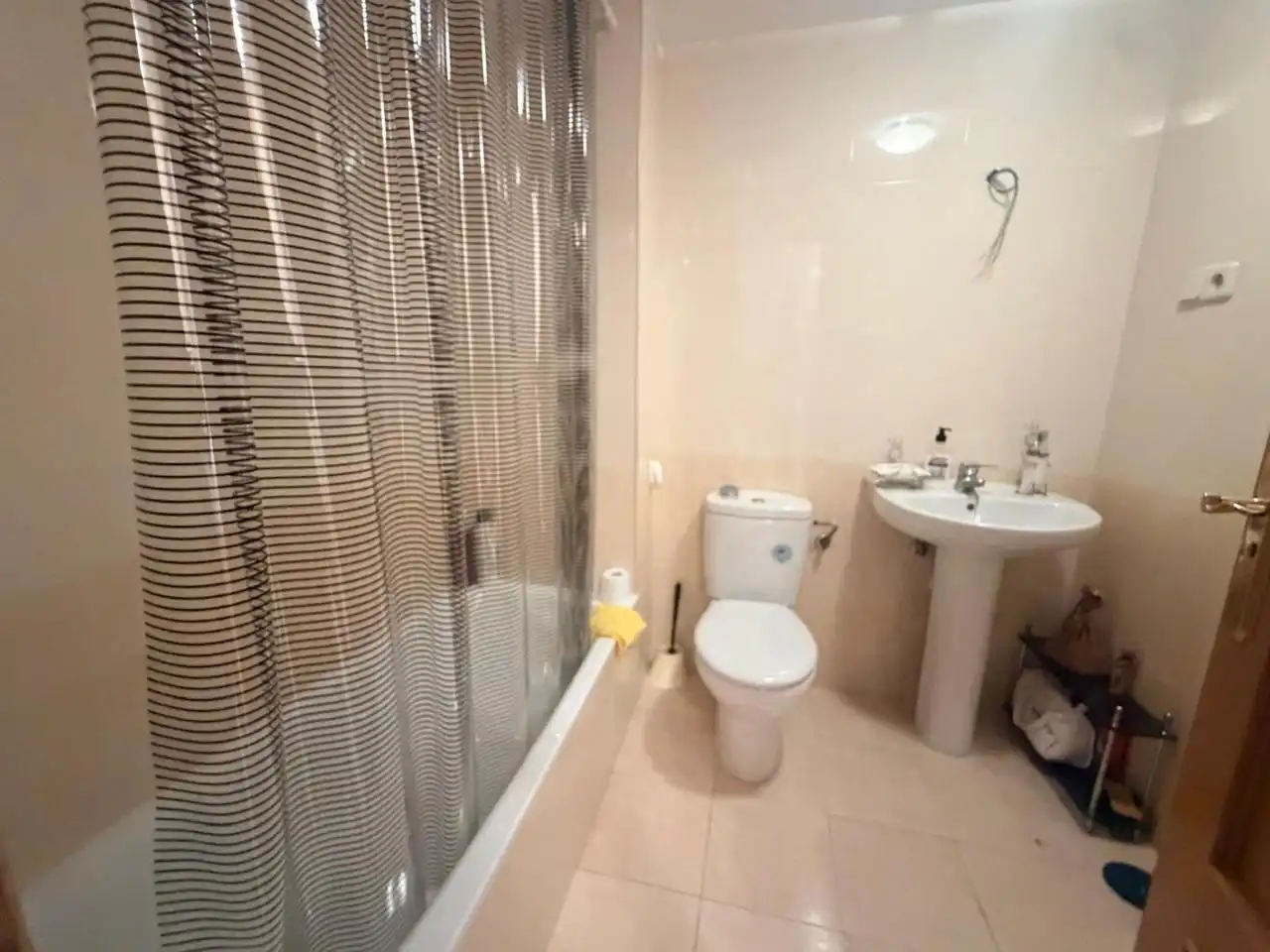 Bathroom of Ground floor for sale in Tarancón  with Heating, Parquet flooring and Storage room