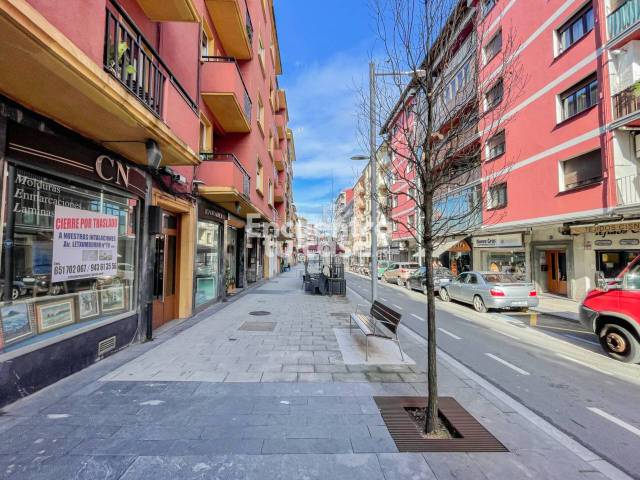 Local comercial en Alquiler en Fuenterrabía en Pinar - Anaka - Belaskoenea