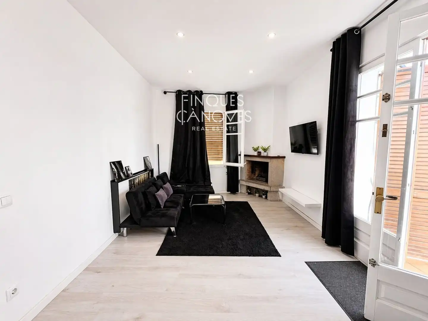 Sala d'estar de Pis en venda en Salt amb Calefacció, Parquet i Terrassa