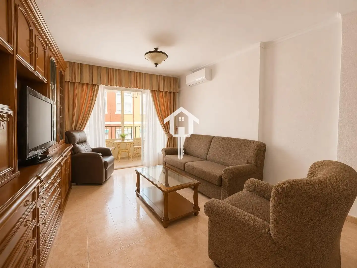 Sala de estar de Piso en venta en Alicante / Alacant con Aire acondicionado, Amueblado y Balcón